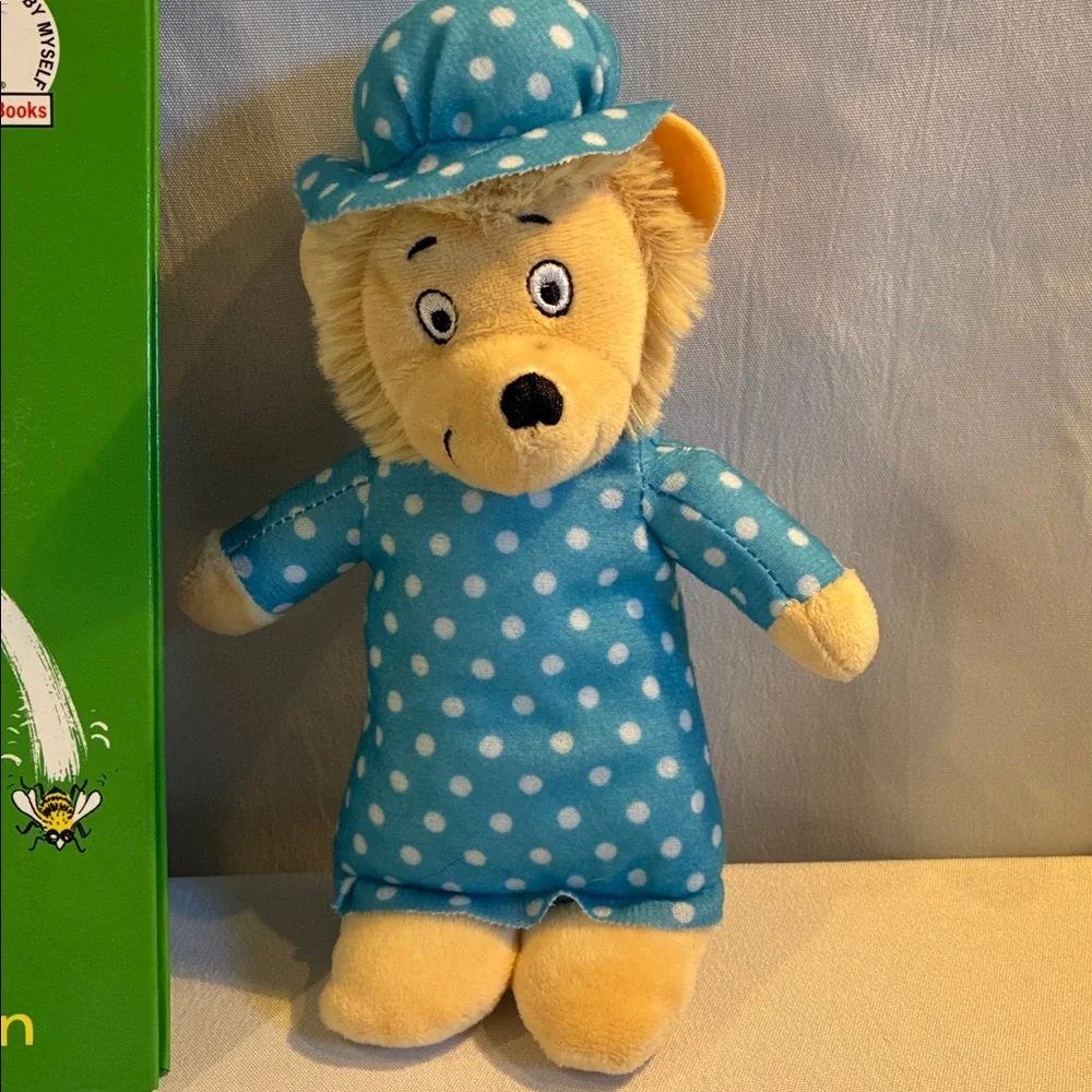 NEW The Berenstain Bears The big honey hunt vintage book and mama bear plush set